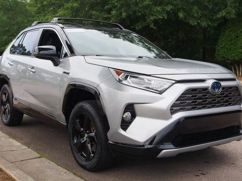 Used 2019 Toyota RAV4 XSE w/ XSE Weather Package AWD/4WD image 1
