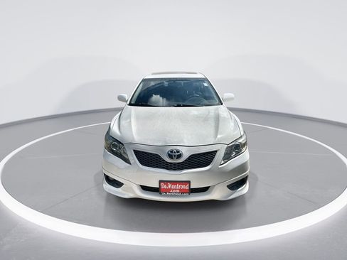 Used 2011 Toyota Camry SE w/ SE Extra-Value Pkg #1 image 3