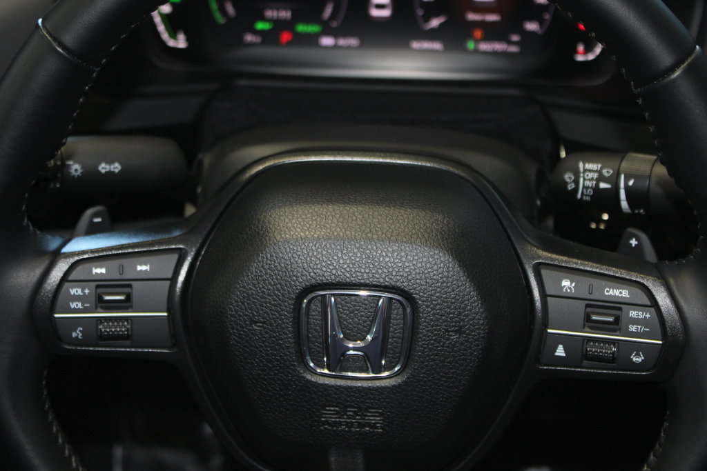 Certified 2025 Honda Accord EX-L image 11