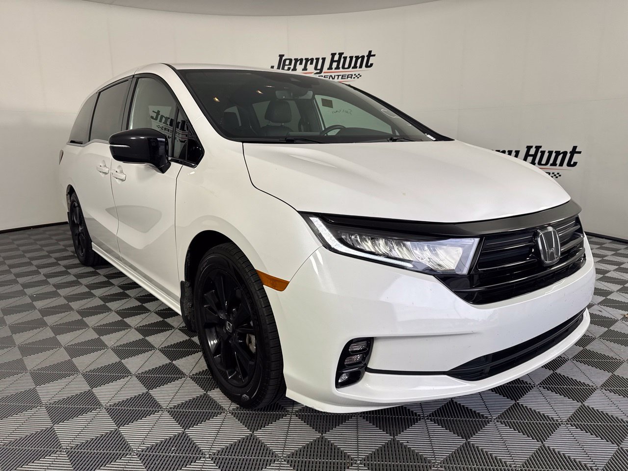 Used 2024 Honda Odyssey Sport image 5