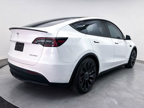 Used 2022 Tesla Model Y Performance AWD/4WD image 15