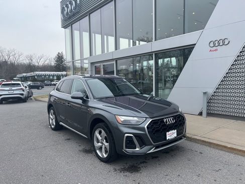 Used 2023 Audi Q5 2.0T Premium Plus w/ Premium Plus Package image 6