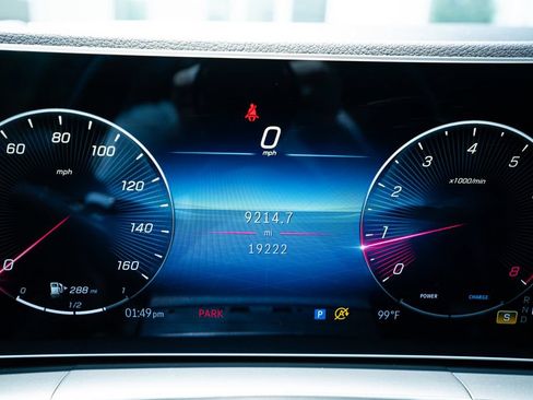 Used 2024 Mercedes-Benz GLS 450 4MATIC image 32