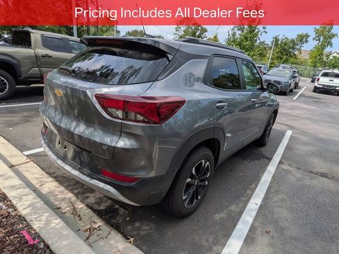 Used 2022 Chevrolet TrailBlazer LT w/ Convenience Package FWD image 6