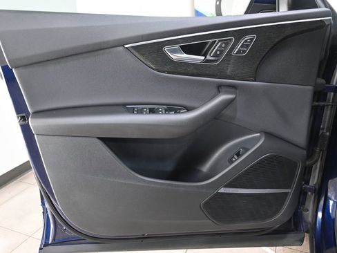 Used 2021 Audi Q8 Premium Plus w/ Premium Plus Package image 7