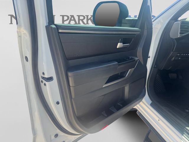 Used 2025 Toyota Tundra SR5 AWD/4WD image 10