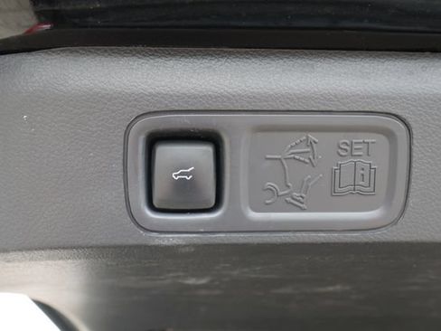 Used 2023 Ford Expedition Max Limited AWD/4WD image 11