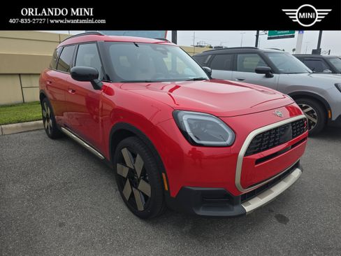 Certified 2025 MINI Cooper Countryman S image 1