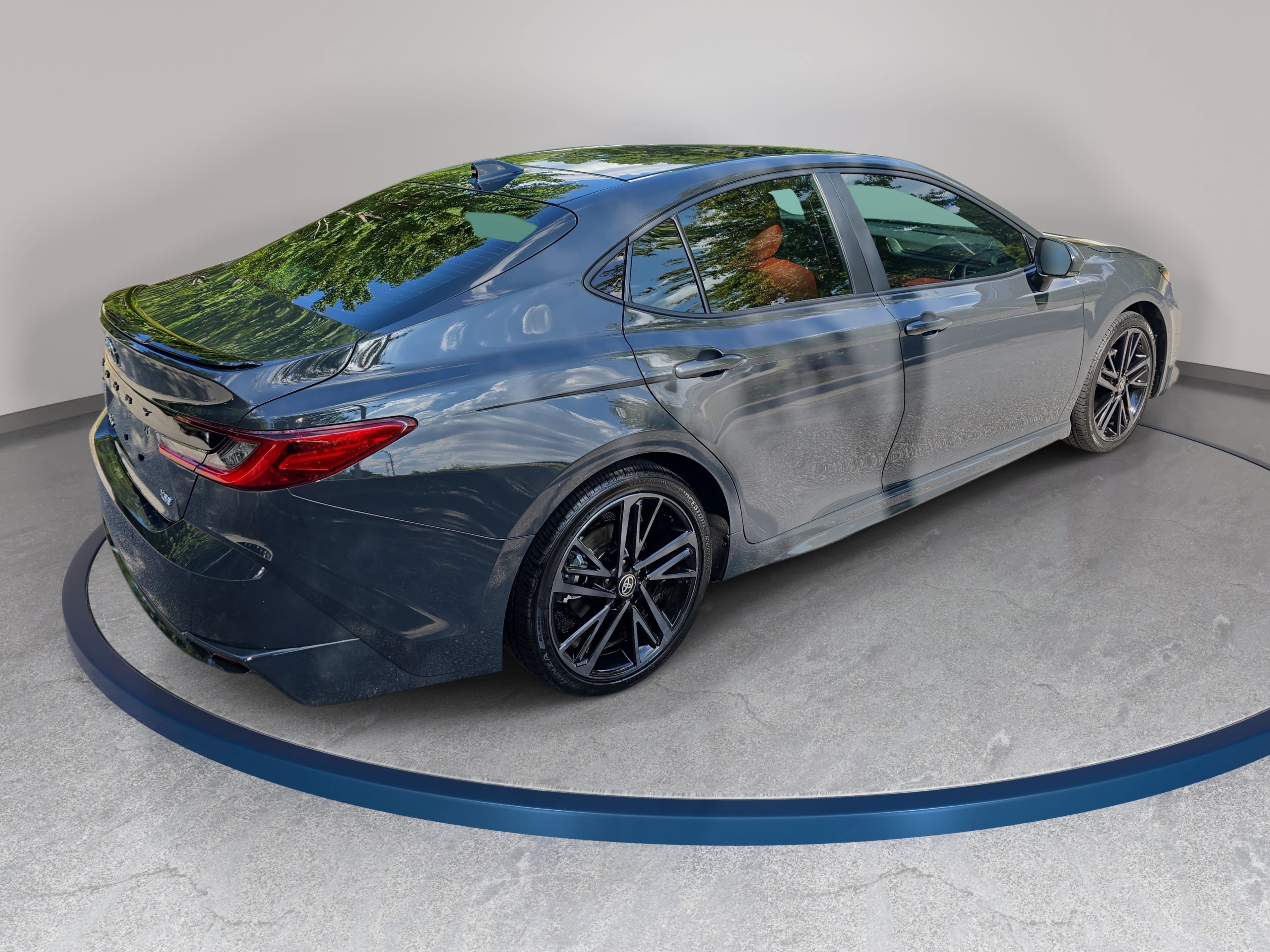 Used 2025 Toyota Camry XSE w/ Premium Plus Package FWD image 5
