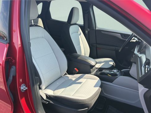 Certified 2025 Ford Escape Active w/ Tech Pack #1 AWD/4WD image 19