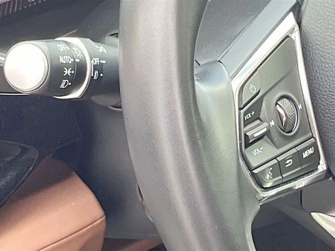 Used 2025 Acura MDX w/ Technology Package image 10