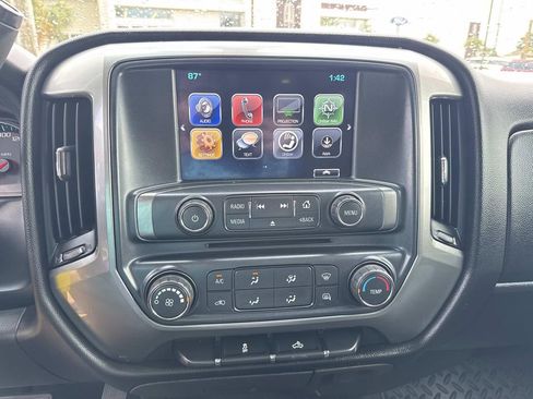 Used 2018 Chevrolet Silverado 1500 LT w/ Trailering Package AWD/4WD image 26