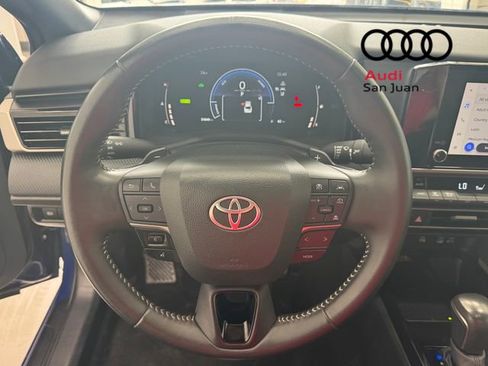 Used 2025 Toyota Camry SE image 23