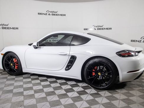 Used 2018 Porsche 718 Cayman S RWD image 13