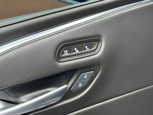 Certified 2024 Cadillac Escalade Sport Platinum AWD/4WD image 17