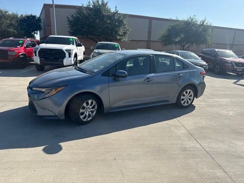 Used 2026 Toyota Corolla LE FWD image 7