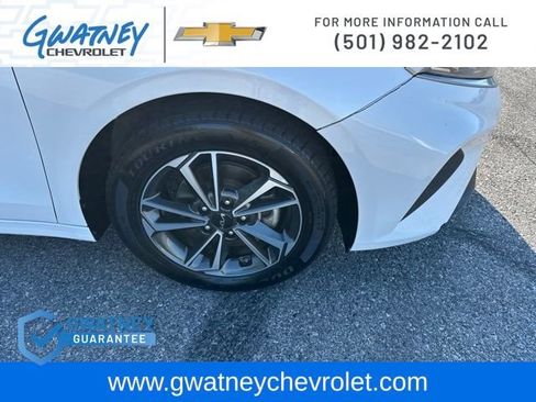 Used 2023 Kia Forte LXS FWD image 12
