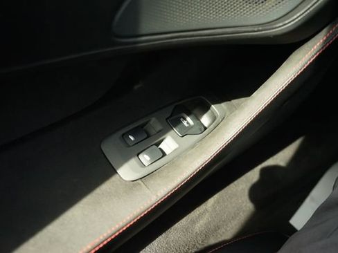 Used 2017 McLaren 570S RWD image 26