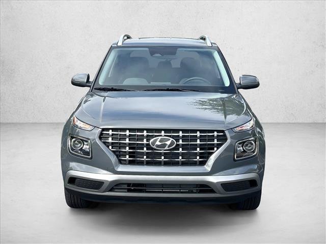 Used 2026 Hyundai Venue SEL FWD image 2