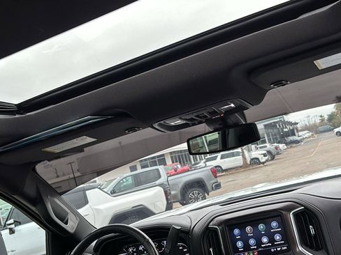 Used 2022 GMC Sierra 3500 AT4 w/ AT4 Preferred Package image 25