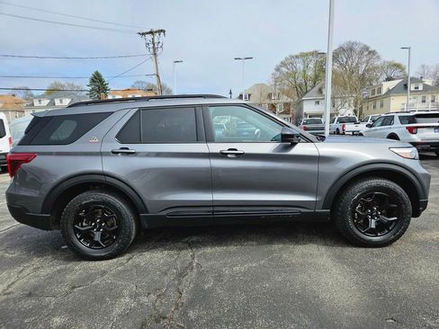 Used 2022 Ford Explorer Timberline w/ Timberline Technology Package AWD/4WD image 7