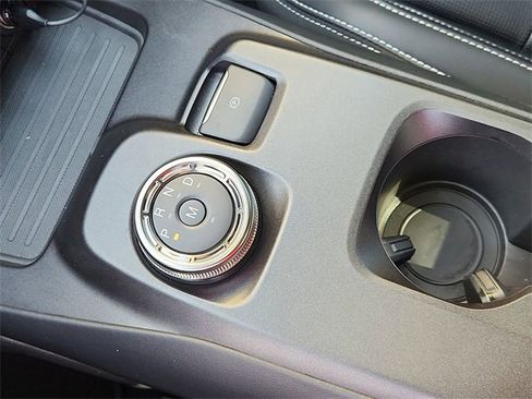 Used 2022 Ford Mustang Shelby GT500 w/ Technology Package image 16