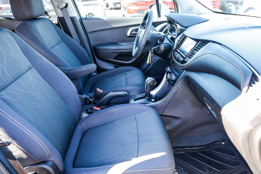 Certified 2020 Chevrolet Trax LT AWD/4WD image 30