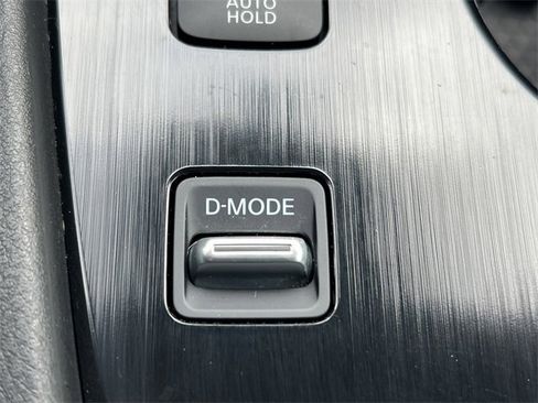 Certified 2023 Nissan Rogue S image 12