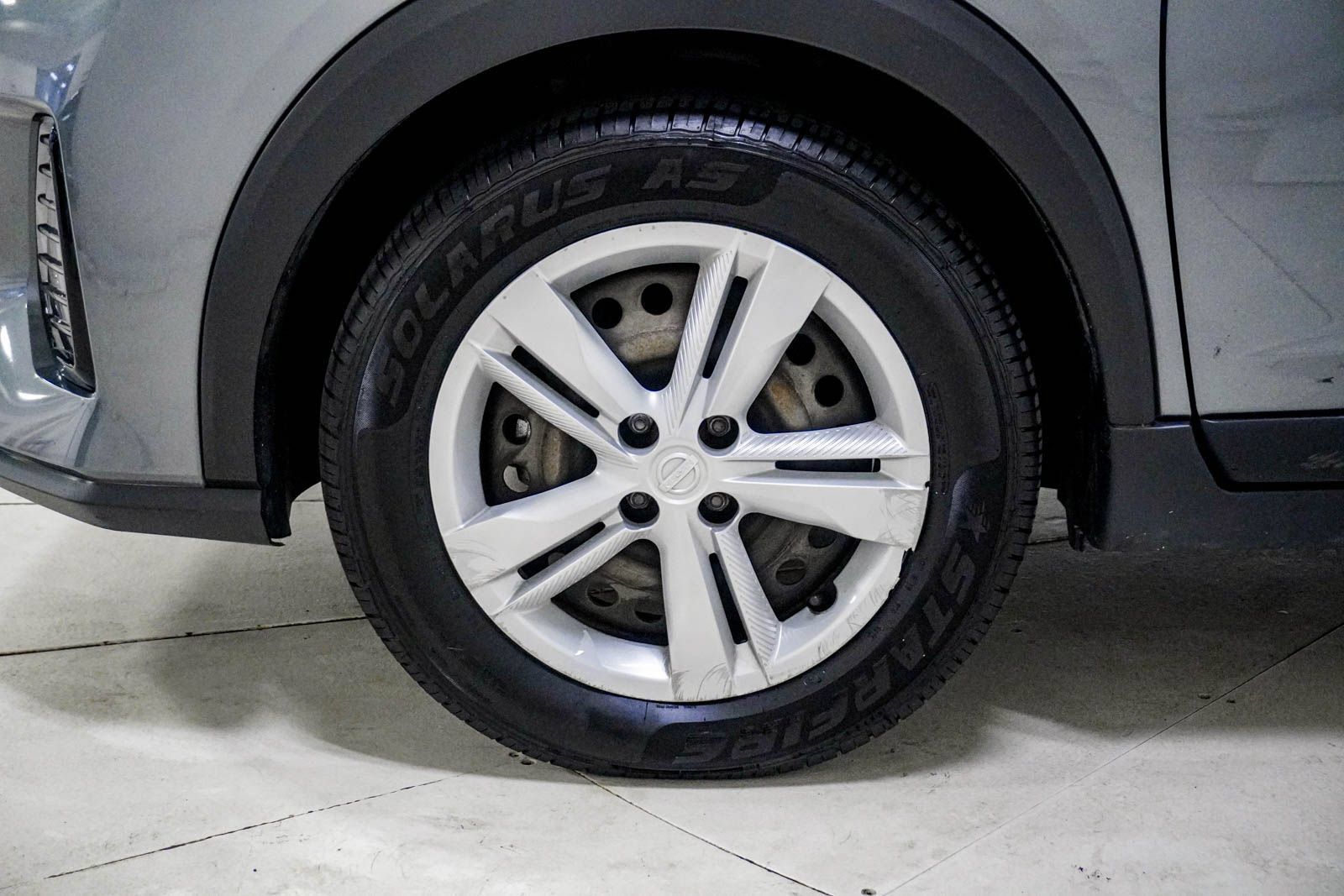 Used 2023 Nissan Kicks S FWD image 15