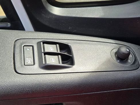 Used 2023 RAM ProMaster 2500 FWD image 23