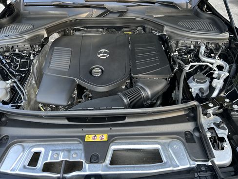 Certified 2025 Mercedes-Benz GLC 300 image 52