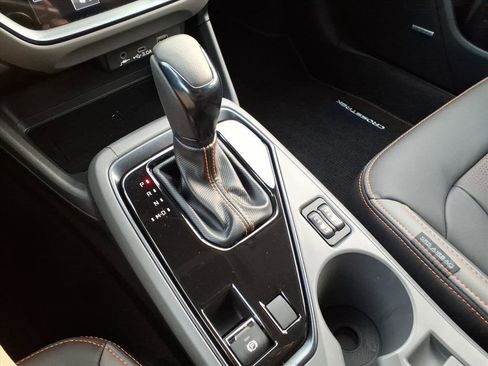 Used 2025 Subaru Crosstrek 2.5i Limited w/ Crosstrek Mirror Package image 16