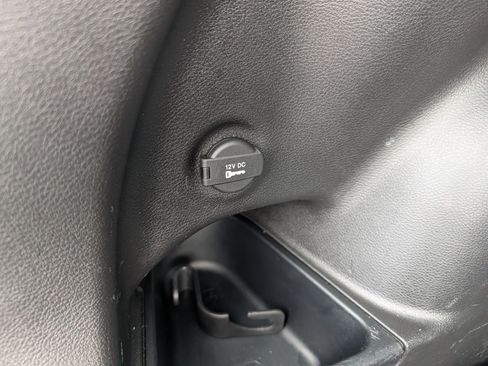 Used 2023 Jeep Compass Latitude w/ Convenience Group AWD/4WD image 19