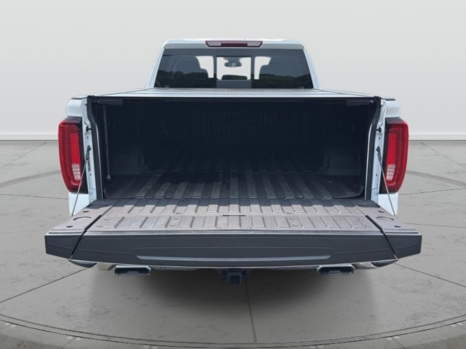 Used 2025 GMC Sierra 1500 SLT w/ SLT Premium Package AWD/4WD image 26