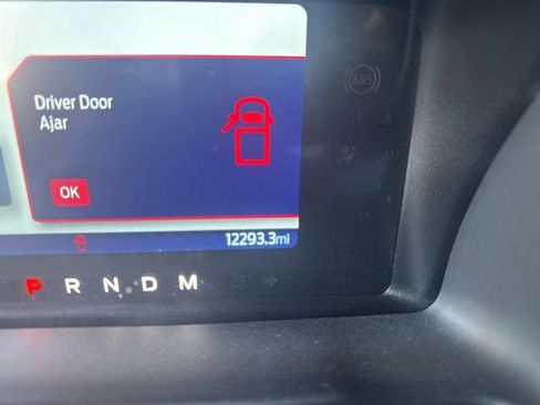 Used 2024 Ford Bronco Badlands image 7