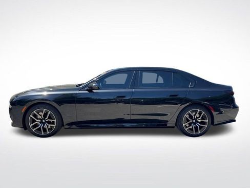 Used 2023 BMW 740i w/ Parking Assistance Package RWD image 2