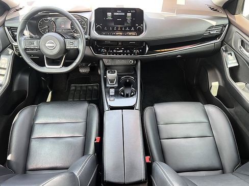 Certified 2023 Nissan Rogue SL w/ SL Premium Package FWD image 18