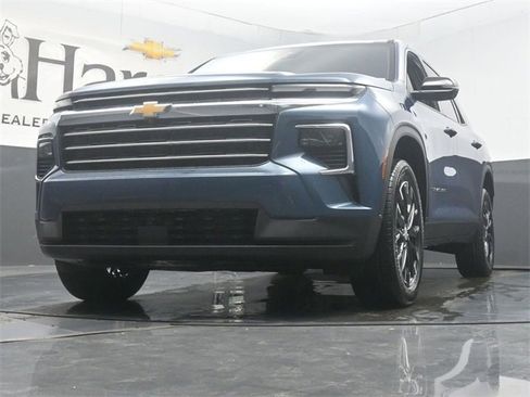 New 2026 Chevrolet Traverse LT w/ Sun and Wheel Package image 35