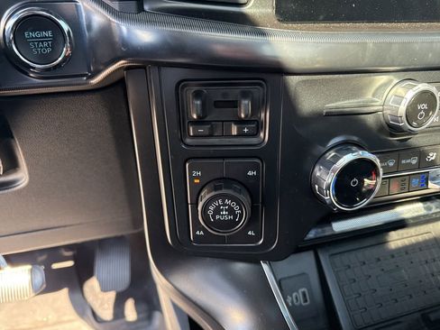 Used 2025 Ford F150 Raptor image 33