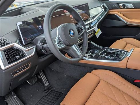 New 2027 BMW X7 xDrive40i w/ Executive Package AWD/4WD image 3