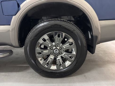 Used 2018 Nissan Titan Platinum Reserve AWD/4WD image 59