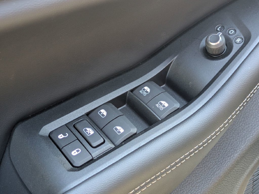 New 2026 Jeep Grand Cherokee Altitude AWD/4WD image 11