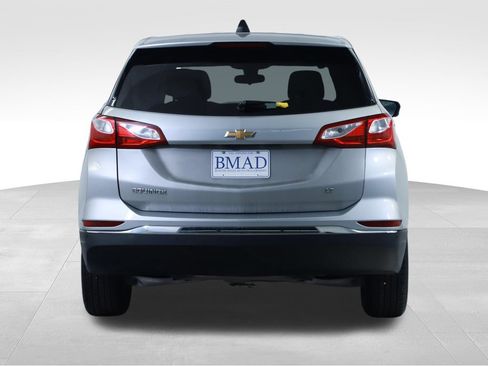 Used 2020 Chevrolet Equinox LT w/ Driver Convenience Package FWD image 11