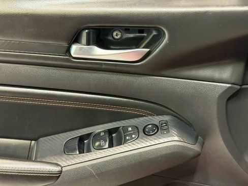 Used 2021 Nissan Altima 2.5 SR image 11