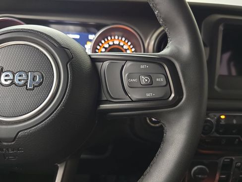 Used 2023 Jeep Wrangler Unlimited Sport AWD/4WD image 20