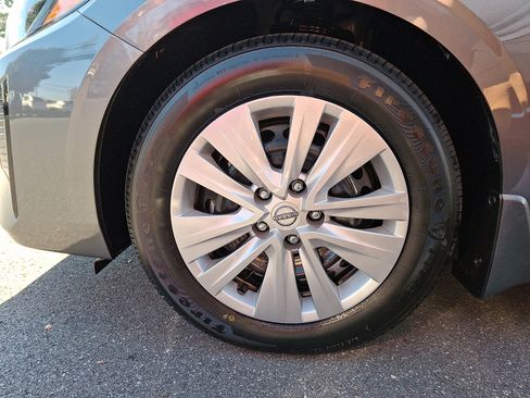 New 2025 Nissan Sentra S image 4