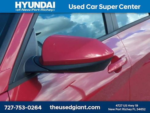 Used 2022 Hyundai Elantra SEL FWD image 11