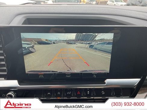 Used 2024 GMC Sierra 1500 SLE w/ Preferred Package image 16