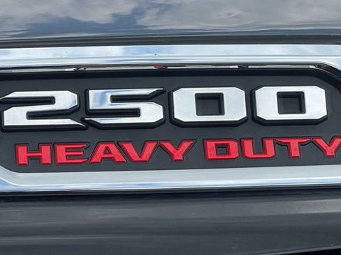 Used 2025 RAM 2500 Laramie AWD/4WD image 2