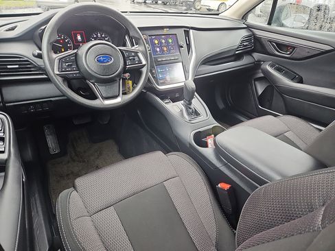 Certified 2025 Subaru Outback image 3